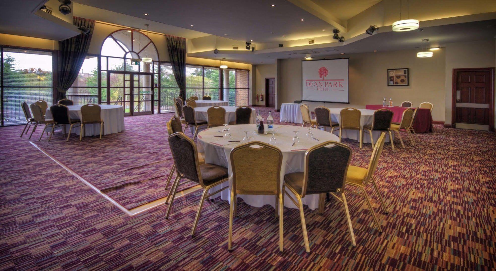 Dean Park Hotel Κιρκάλντυ Εξωτερικό φωτογραφία
