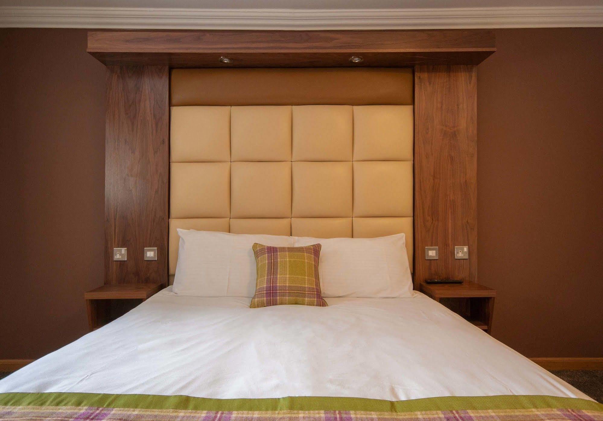 Dean Park Hotel Κιρκάλντυ Εξωτερικό φωτογραφία