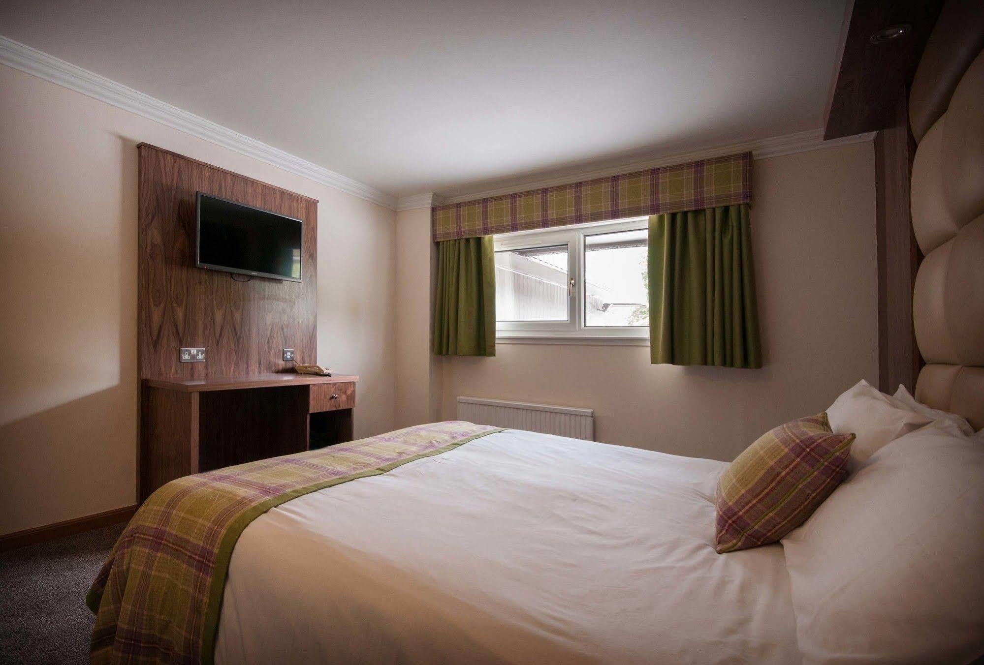 Dean Park Hotel Κιρκάλντυ Εξωτερικό φωτογραφία